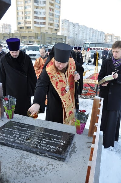 В день памяти мученицы Татианы епископ Боярский Феодосий совершил освящение места под строительство нового храма в Оболонском районе столицы