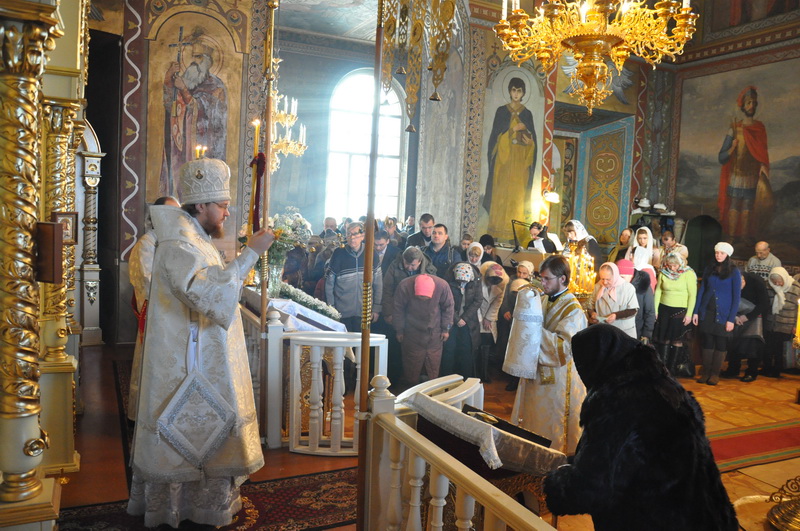 Епископ Боярский Феодосий совершил Божественную литургию в день Рождества Христова