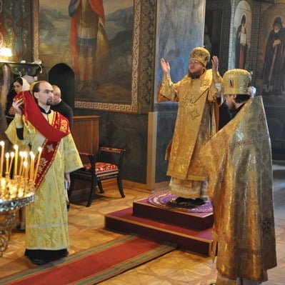 Епископ Боярский Феодосий совершил Литургию в Неделю о мытаре и фарисее