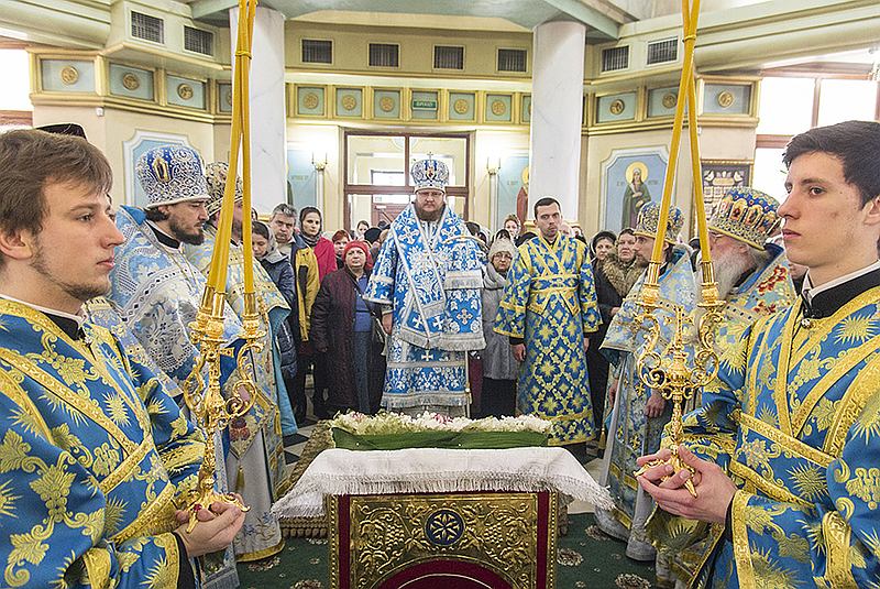 В праздник Сретения Господня епископ Боярский Феодосий возглавил богослужение в храме на Оболони
