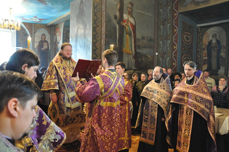 Епископ Боярский Феодосий совершил Литургию в Неделю Торжества Православия
