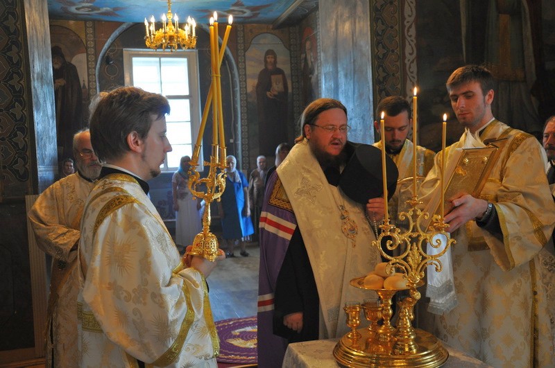 Єпископ Боярський Феодосій звершив всенічне бдіння Вознесіння Господнього