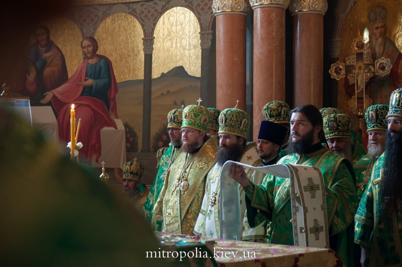 В день памяти преподобного Антония Печерского епископ Боярский Феодосий сослужил Местоблюстителю Киевской митрополичьей кафедры в Свято-Успенском соборе Киево-Печерской лавры