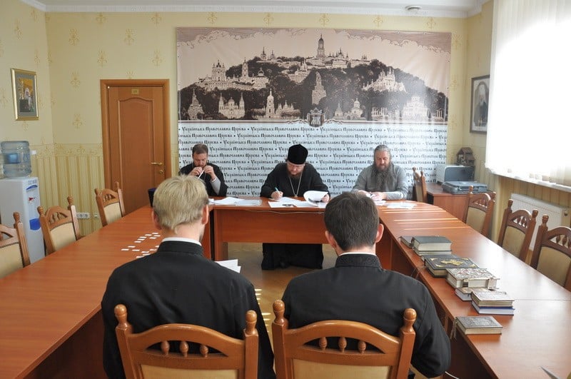 В Київській Митрополії відбувся ставленицький іспит для кандидатів на висвячення у священний сан