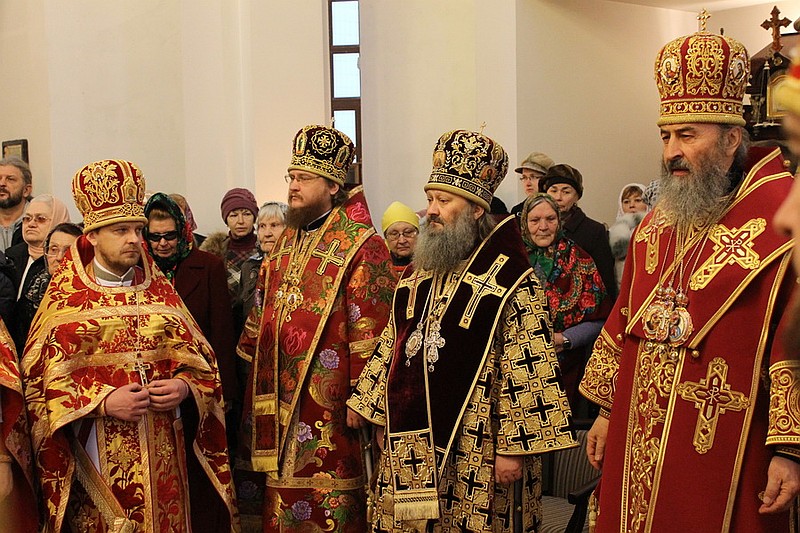 В день памяти вмц. Варвары, епископ Боярский Феодосий сослужил Предстоятелю УПЦ в столичном храме викариатства