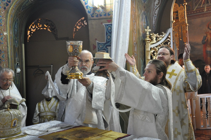 Єпископ Боярський Феодосій звершив Божественну літургію в день Обрізання Господнього