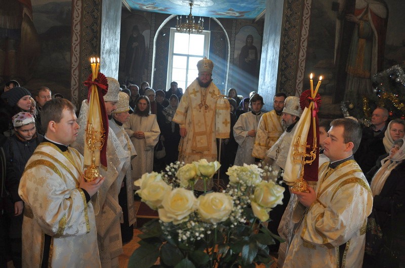 Єпископ Боярський Феодосій звершив Божественну літургію в день Різдва Христового
