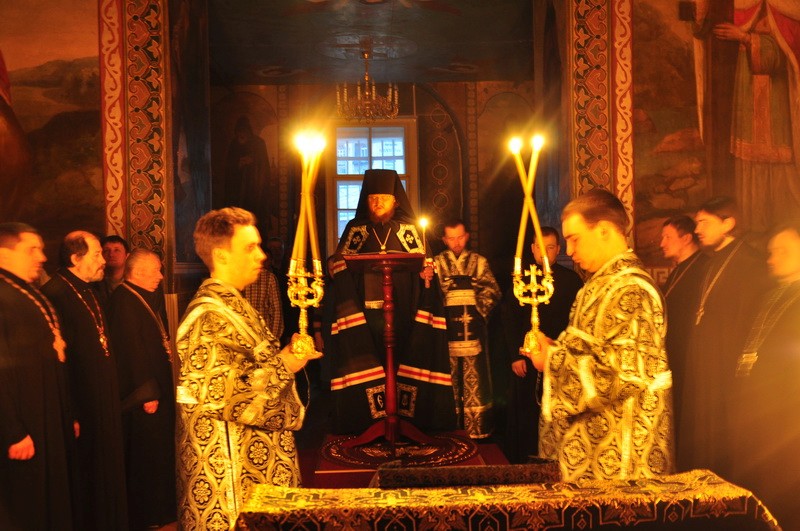 Епископ Боярский Феодосий совершил чтение Великого покаянного канона в сослужении духовенства Подольского района столицы