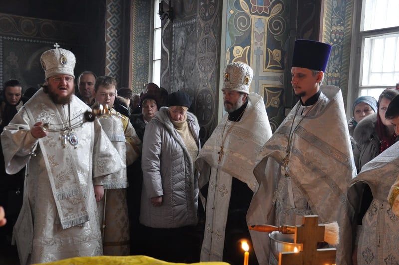 Єпископ Боярський Феодосій звершив Літургію в м’ясопусну батьківську суботу