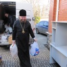 Северное киевское викариатство передало продукты питания в Донецк и Макеевку