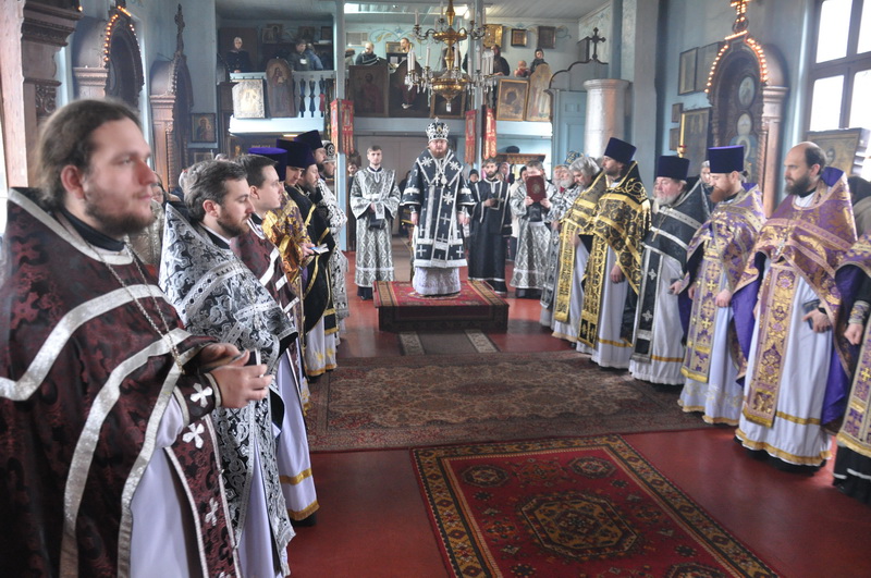 Відбулися соборна Літургія та спільне говіння духовенства першого Шевченківського благочиння
