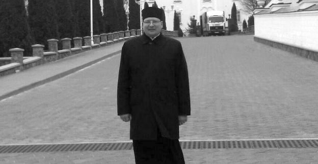 После тяжелых огнестрельных ранений скончался клирик нашего викариатства священник Роман Николаев