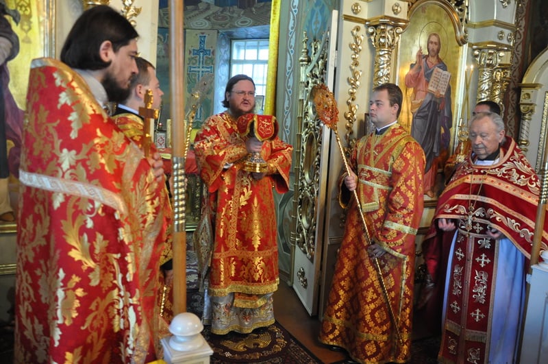 Епископ Боярский Феодосий совершил Литургию в Неделю 9-ю по Пятидесятнице
