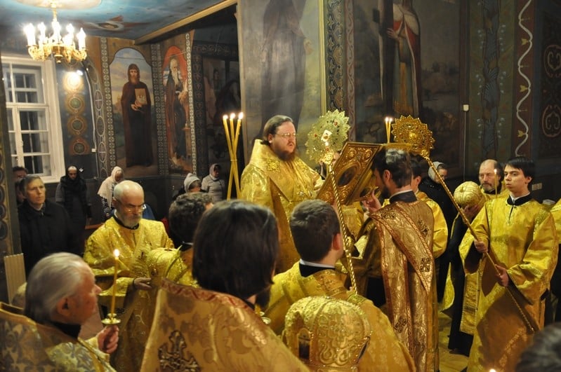 Епископ Боярский Феодосий совершил всенощное бдение накануне Недели 25-й по Пятидесятнице