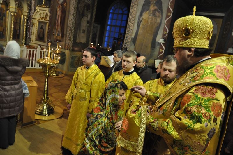 Епископ Боярский Феодосий совершил всенощное бдение накануне Недели о мытаре и фарисее