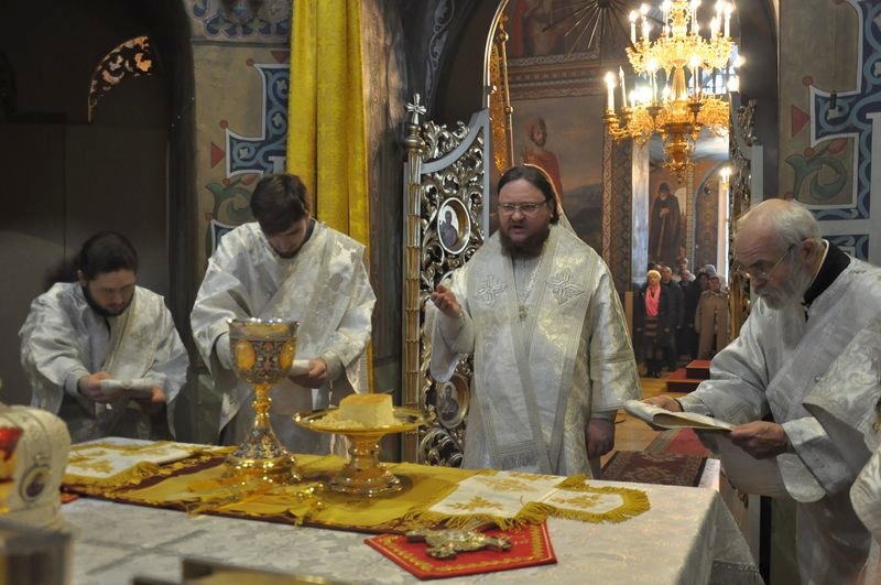 Єпископ Боярський Феодосій звершив Літургію в м’ясопусну батьківську суботу