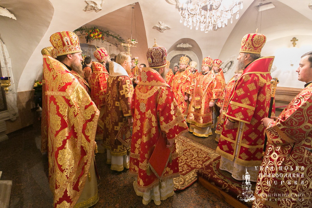 Епископ Боярский Феодосий сослужил Предстоятелю УПЦ в Введенском монастыре столицы в день памяти его основательницы