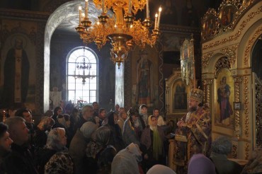 Єпископ Боярський Феодосій звершив Літургію в Великий Четвер