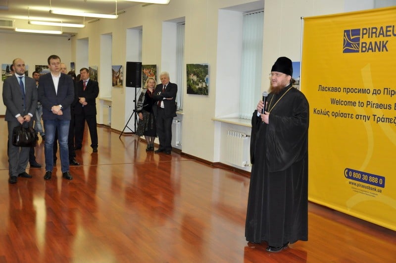 Єпископ Боярський Феодосій взяв участь у відкритті фотовиставки “Наш Афон” грецького фотохудожника Костаса Асіміса