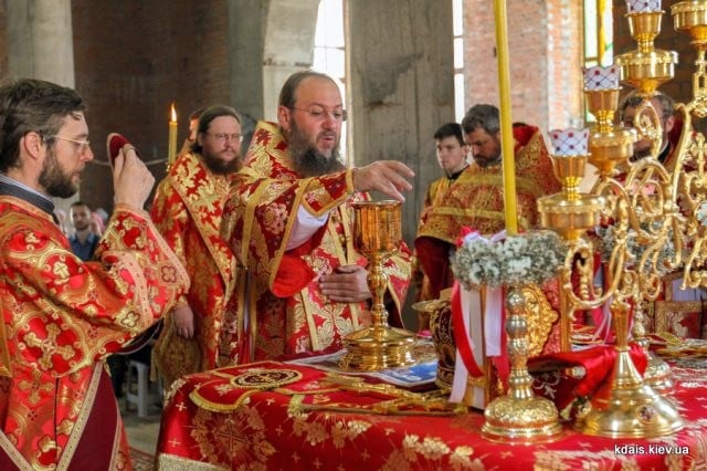 Єпископ Боярський Феодосій співслужив керуючому справами УПЦ митрополиту Антонію в храмі Північного київського вікаріатства