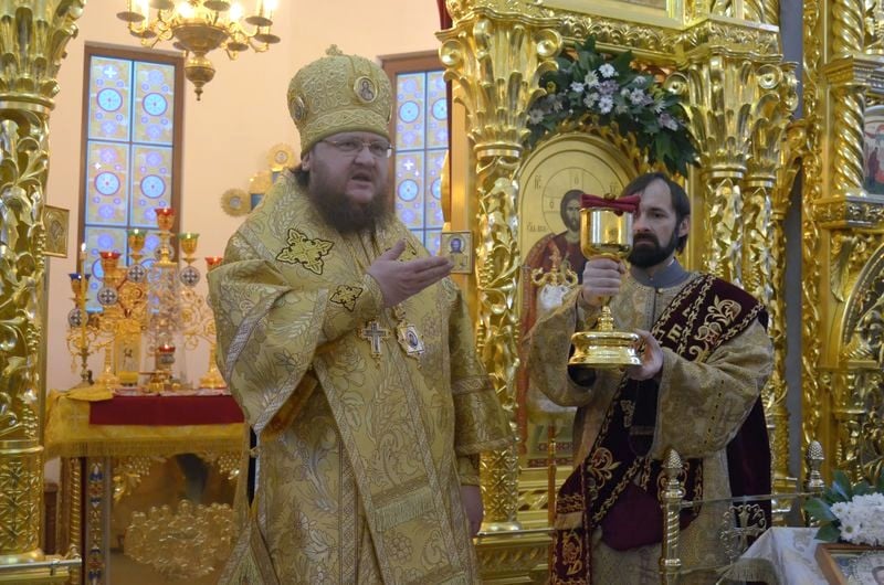 Епископ Боярский Феодосий совершил Божественную Литургию во Введенском Обыденном храме на Теремках