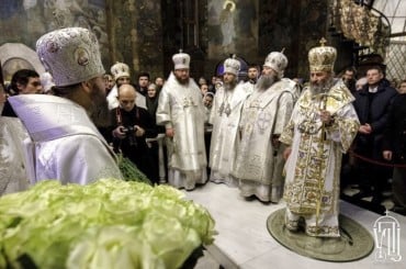 Епископ Боярский Феодосий вместе с духовенством и верующими столицы поздравили Предстоятеля УПЦ с Рождеством Христовым