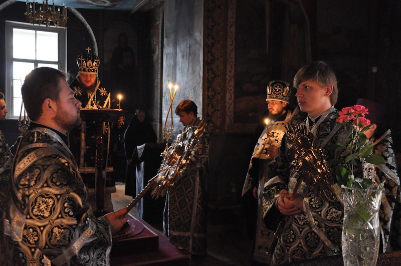 Епископ Боярский Феодосий возглавил утреню с чтением Великого покаянного канона
