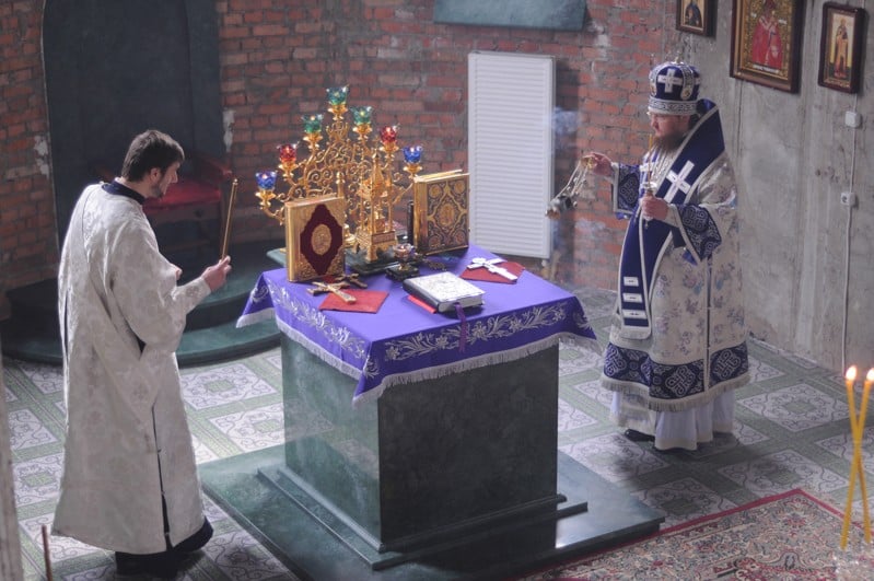 Епископ Боярский Феодосий совершил Литургию в строящемся храме прп.Сергия Радонежского в Подольском районе г.Киева