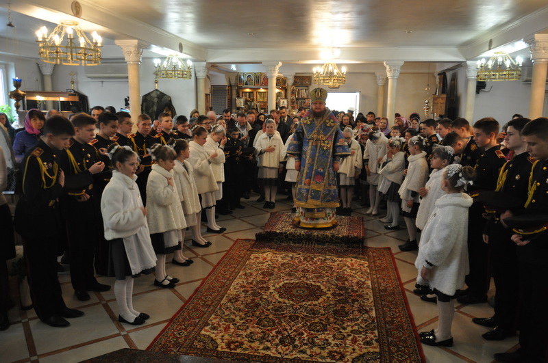 У свято Благовіщення Пресвятої Богородиці єпископ Боярський Феодосій звершив Літургію в Петропавлівському храмі на Нивках