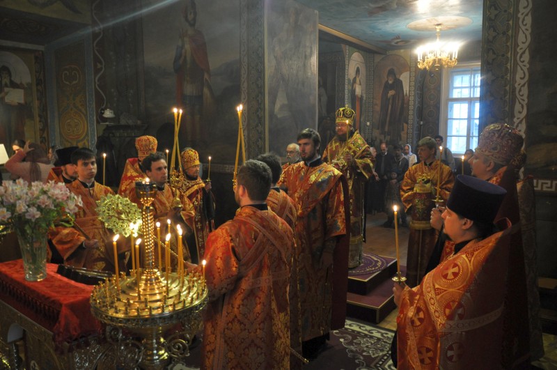 Епископ Боярский Феодосий совершил всенощное бдение накануне Недели 5-й по Пасхе