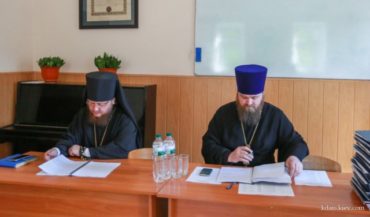 Епископ Боярский Феодосий принял участие в заседании Ученого совета КДАиС и комиссии по защите бакалаврских работ