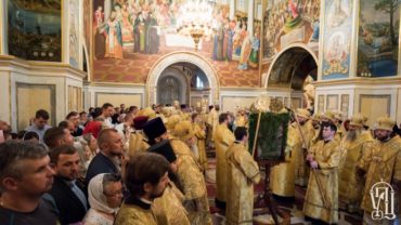 Напередодні свята апостолів Петра і Павла єпископ Боярський Феодосій співслужив Предстоятелю у Києво-Печерській Лаврі