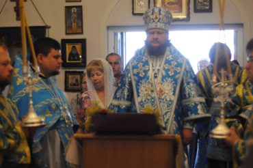Епископ Боярский Феодосий возглавил богослужение престольного праздника в храме Боголюбской иконы Божией Матери