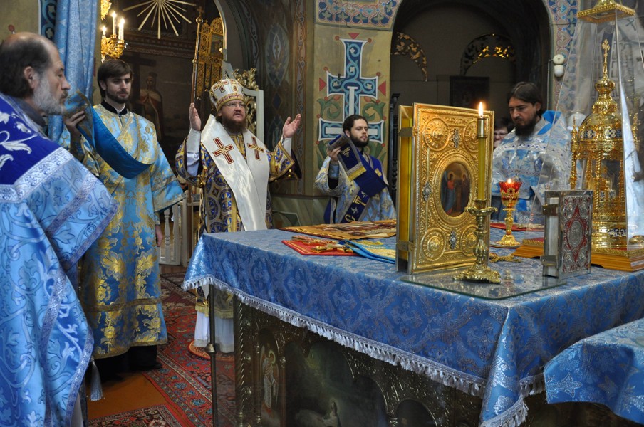 Архієпископ Боярський Феодосій звершив Літургію в день свята Успіння Пресвятої Богородиці