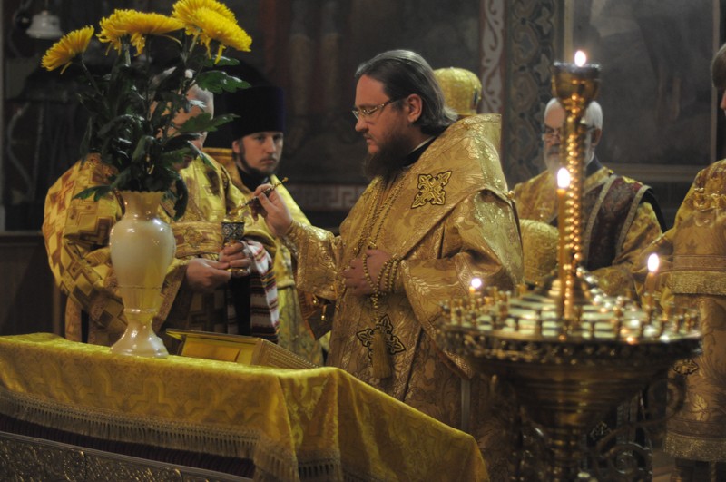 Архиепископ Боярский Феодосий совершил всенощное бдение накануне Недели 20-й по Пятидесятнице