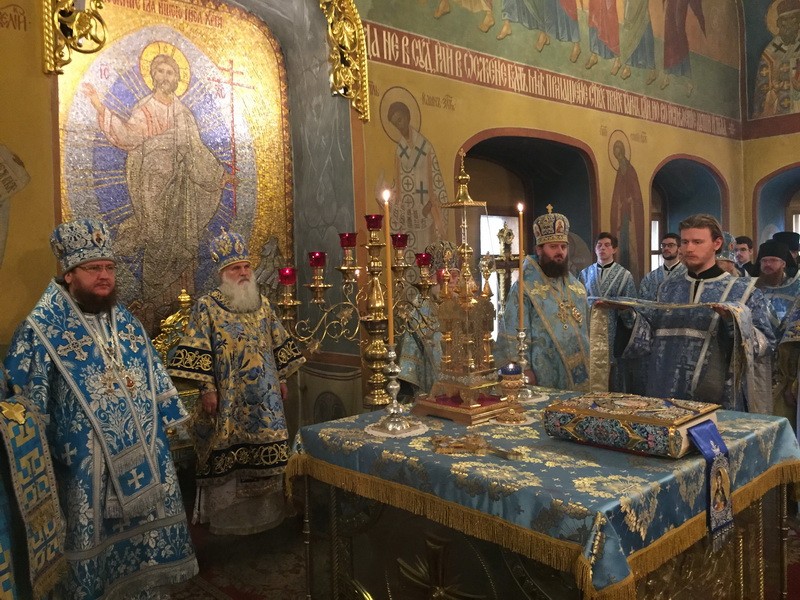 Архієпископ Боярський Феодосій взяв участь в актовому дні Московських духовних шкіл