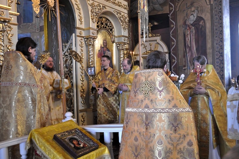 Архиепископ Боярский Феодосий совершил Литургию в Неделю 30-ю по Пятидесятнице