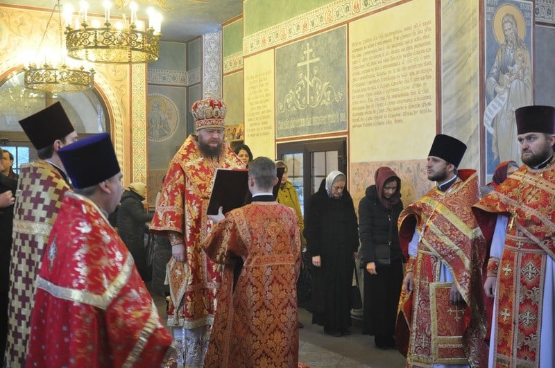 Архиепископ Боярский Феодосий возглавил богослужение престольного праздника в Екатерининском храме на Лукьяновке