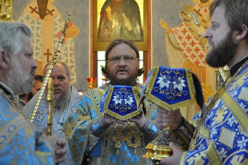 Викарий Киевской Митрополии архиепископ Боярский Феодосий возглавил богослужения престольного праздника храма Введения Божией Матери на Теремках