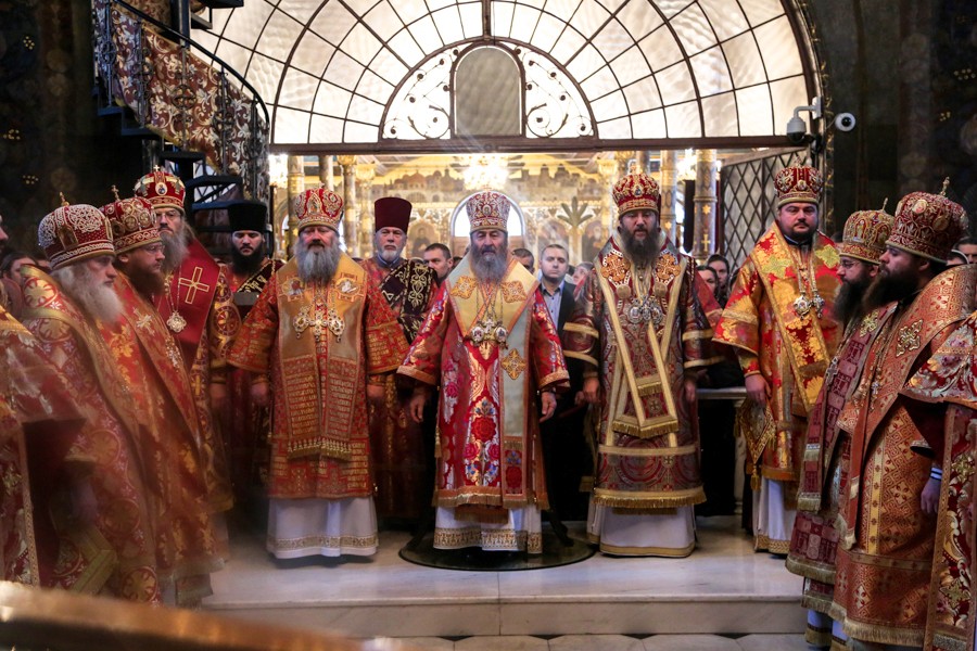 Архієпископ Боярський Феодосій співслужив Предстоятелю за Божественною літургією у Києво-Печерській Лаврі (+ВІДЕО)
