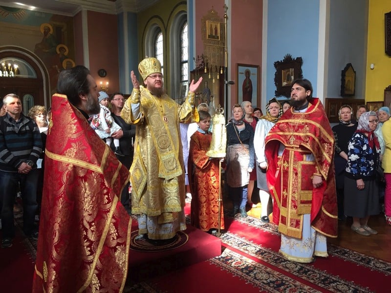 Архієпископ Боярський Феодосій звершив Літургію в Петропавлівському храмі в Карлових Варах (Чехія)