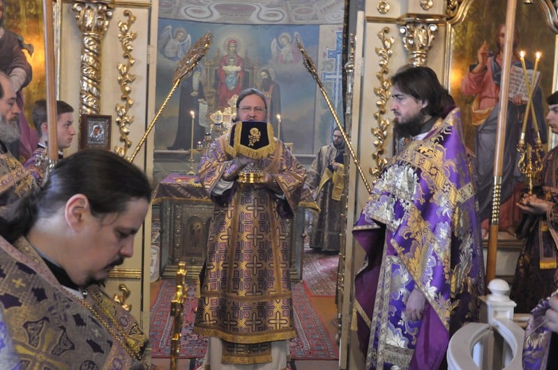 Архієпископ Боярський Феодосій звершив Літургію в Великий Четвер