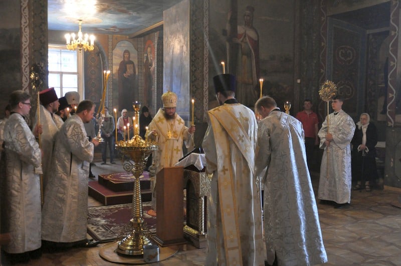 Архиепископ Боярский Феодосий совершил всенощное бдение накануне Недели 7-й по Пасхе