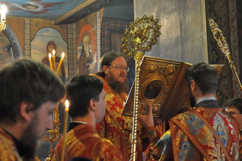Архиепископ Боярский Феодосий совершил всенощное бдение накануне Недели 6-й по Пасхе