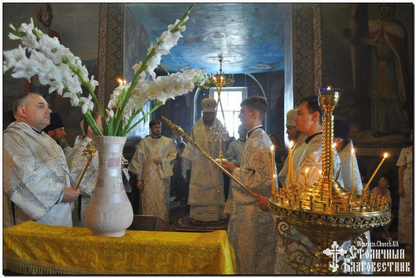 Архиепископ Боярский Феодосий совершил Литургию в праздник Рождества Иоанна Крестителя