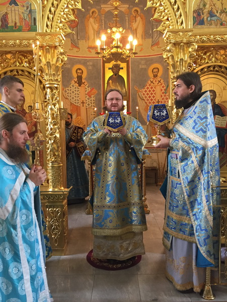 Архієпископ Феодосій звершив Літургію в день віддання свята Успіння Пресвятої Богородиці