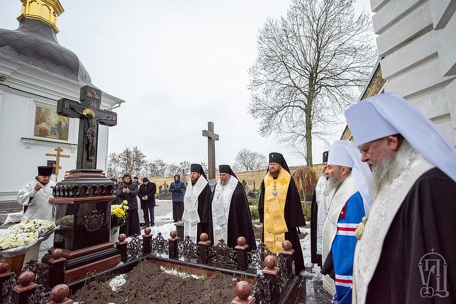 Архиепископ Феодосий принял участие в панихиде по почившему Предстоятелю УПЦ в День его рождения (+ВИДЕО)