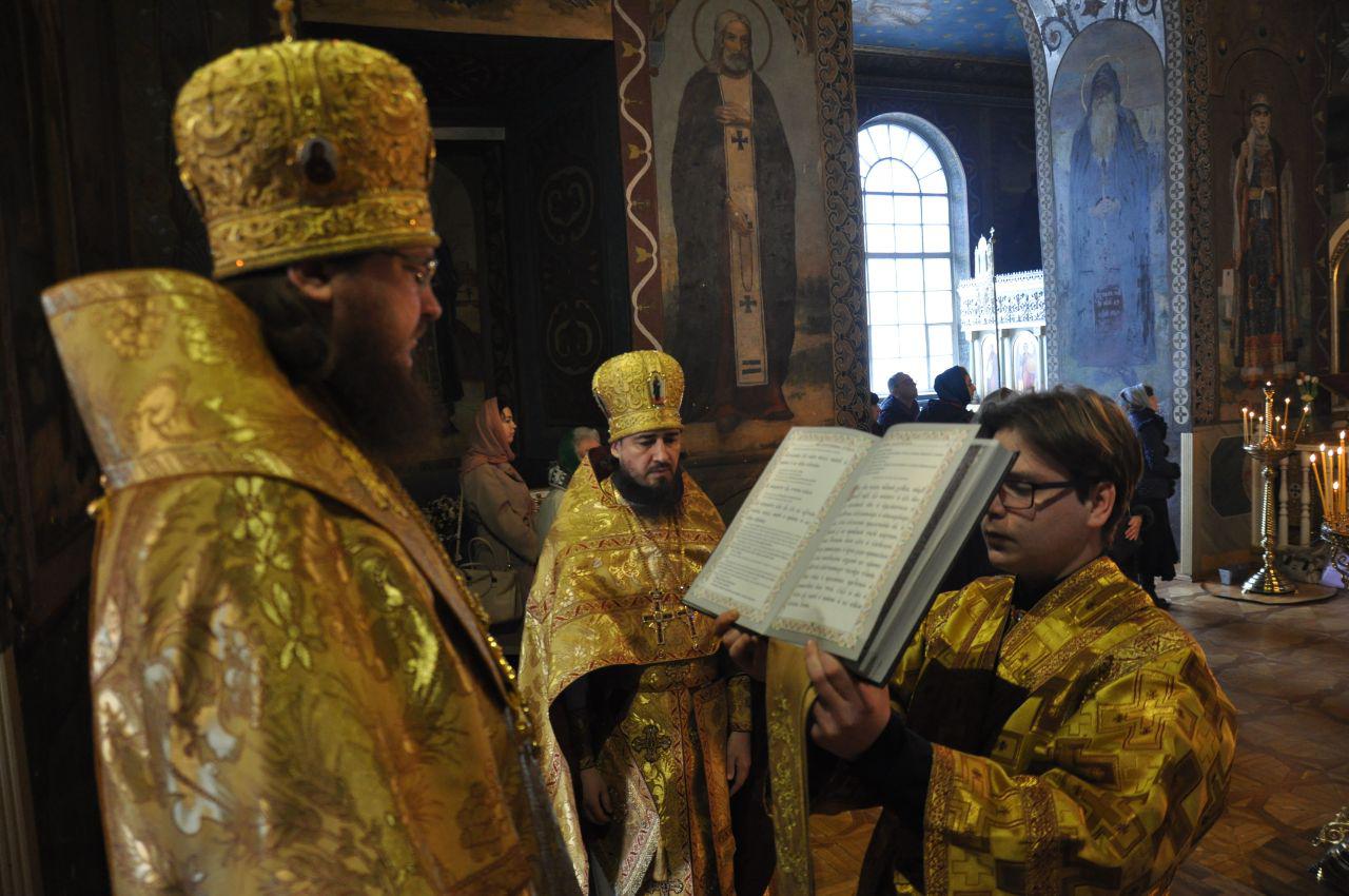 Архиепископ Феодосий совершил Литургию в Неделю сыропустную