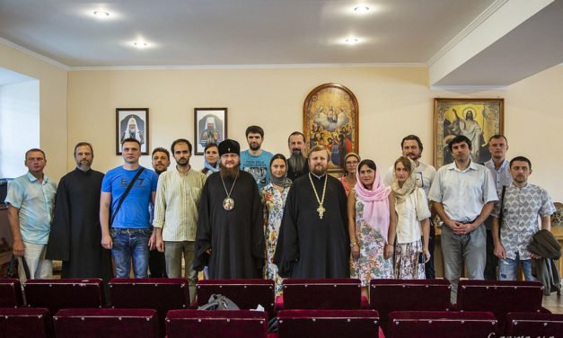 Архієпископ Феодосій став гостем «молодіжки» Києво-Печерської Лаври