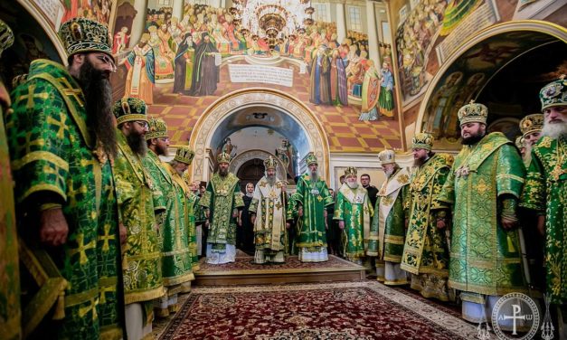 Накануне дня памяти прп.Антония Печерского архиепископ Феодосий сослужил Предстоятелю УПЦ в Киево-Печерской Лавре